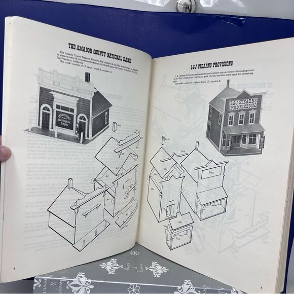 1979 Cut & Assemble A Western Frontier Town Book NEW - Picture 4 of 5